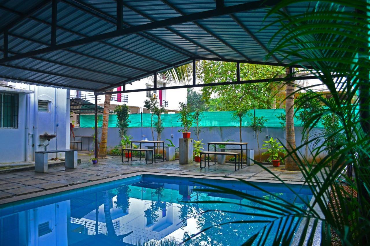The Club House- Swimming Pool That'S Better Than The Beach Hotell Pondicherry Exteriör bild