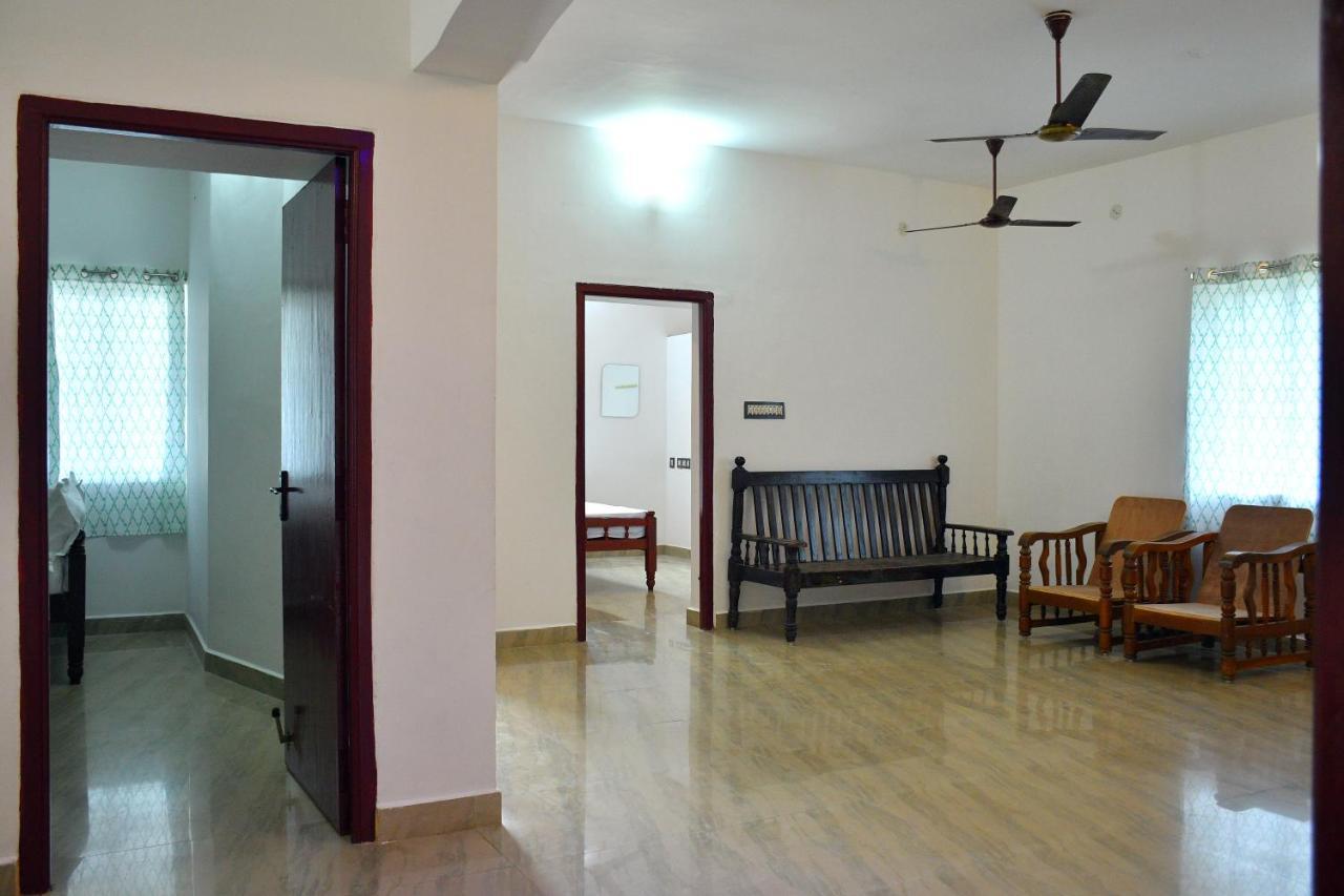 The Club House- Swimming Pool That'S Better Than The Beach Hotell Pondicherry Exteriör bild