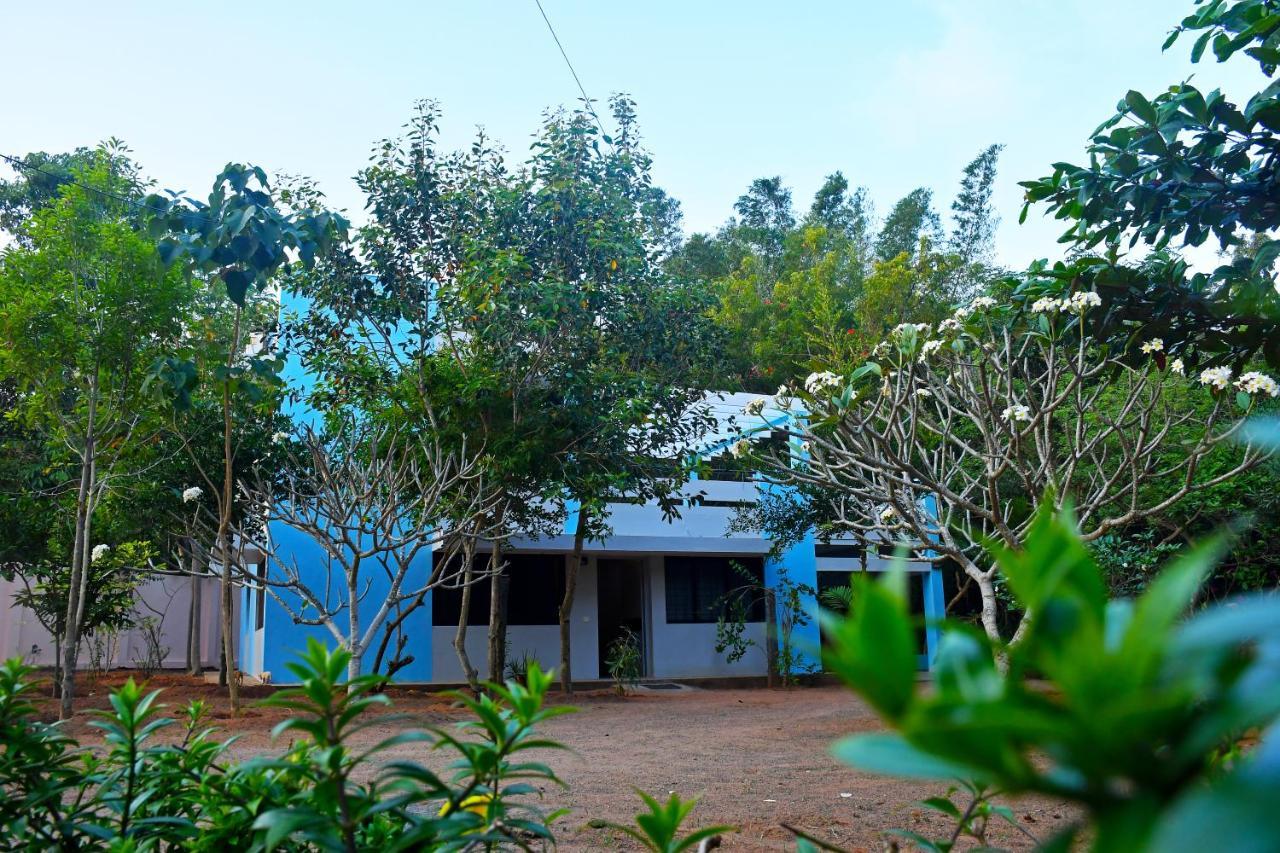 The Club House- Swimming Pool That'S Better Than The Beach Hotell Pondicherry Exteriör bild