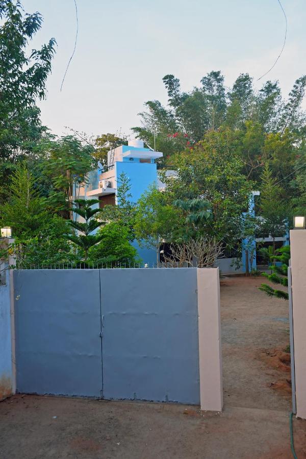 The Club House- Swimming Pool That'S Better Than The Beach Hotell Pondicherry Exteriör bild